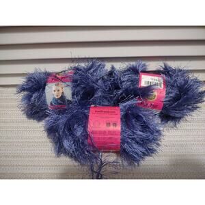 Lion Brand Fun Fur yarn 5 weight bulky Violet 5.25 oz total 192 yards length